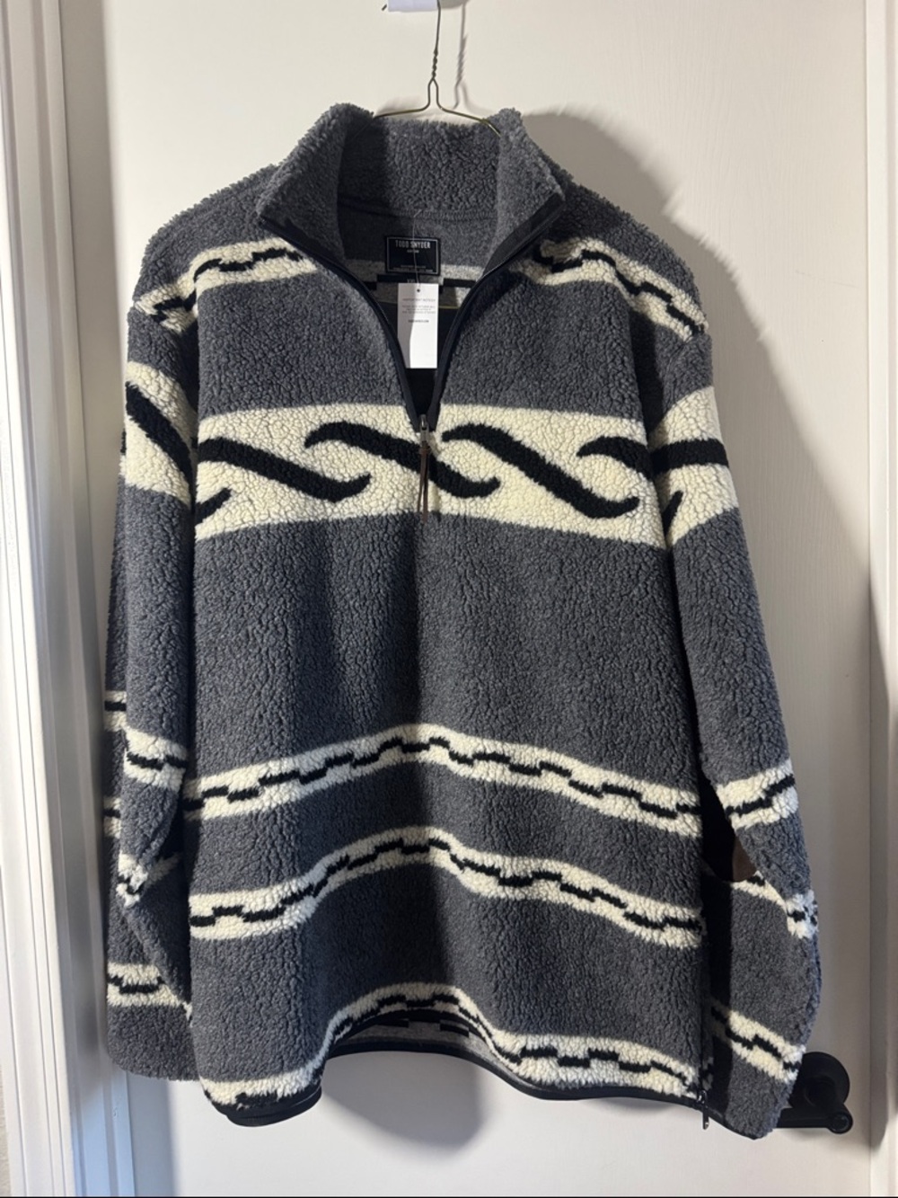 Todd Snyder Men's Sherpa Zip Pullover in Charcoal and Cream
